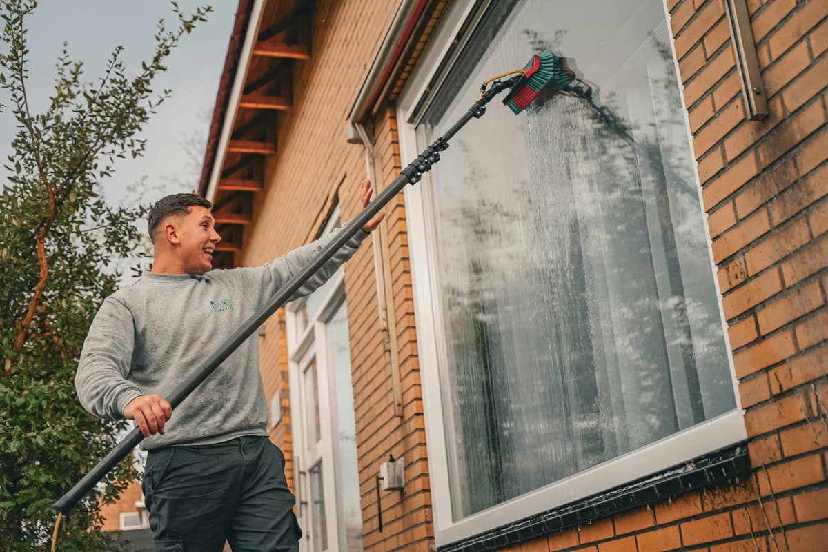 Window and Glass Cleaning